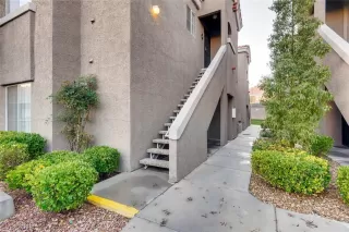 Photo #2: 2051389 Listing