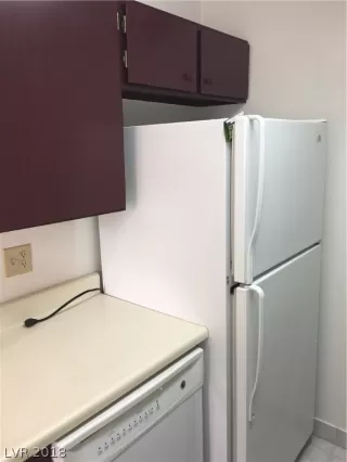 Photo #4: 2051432 Listing 