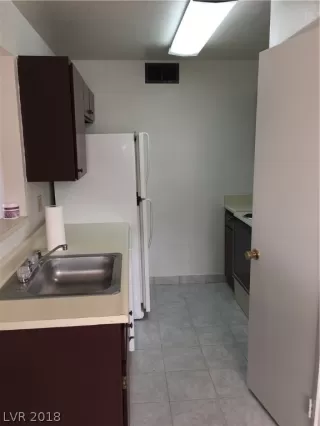 Photo #6: 2051432 Listing 