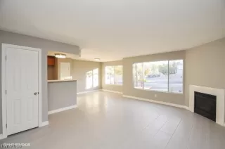 Photo #1: 2051552 Listing