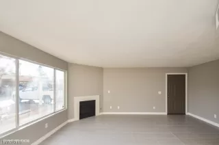 Photo #3: 2051552 Listing