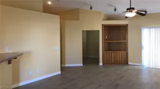 Photo #2: 2051622 Listing 