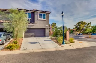 Photo #3: 2051659 Listing