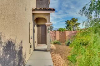 Photo #5: 2051659 Listing