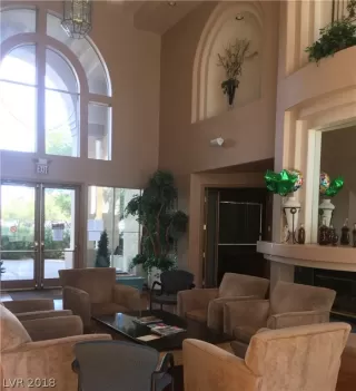 Photo #4: 2051666 Listing