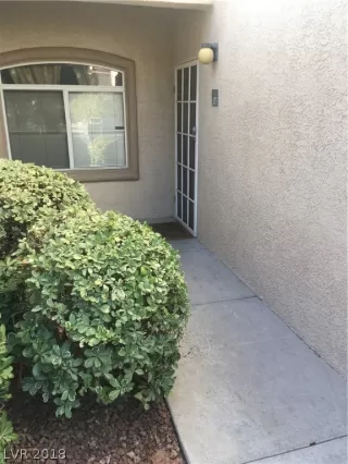 Photo #5: 2051666 Listing