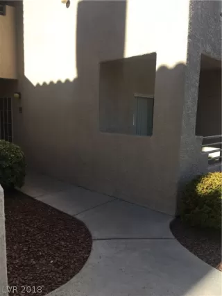 Photo #6: 2051666 Listing