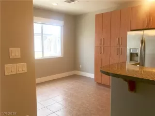 Photo #4: 2051698 Listing 