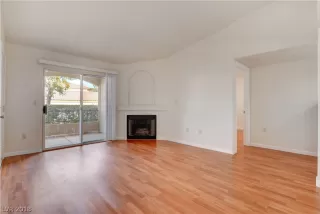 Photo #1: 2051765 Listing 