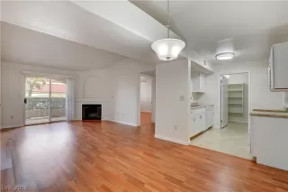 Photo #3: 2051765 Listing 