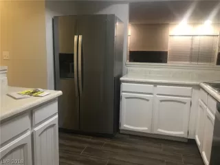 Photo #3: 2051824 Listing 