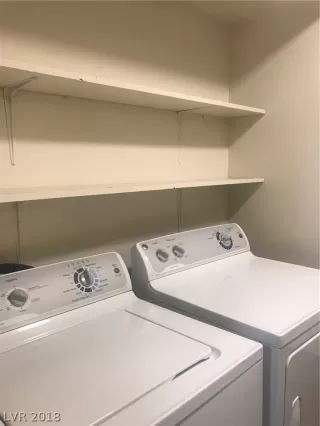 Photo #4: 2051824 Listing 