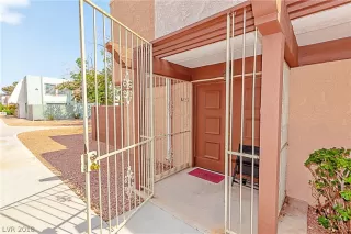 Photo #3: 2051837 Listing 