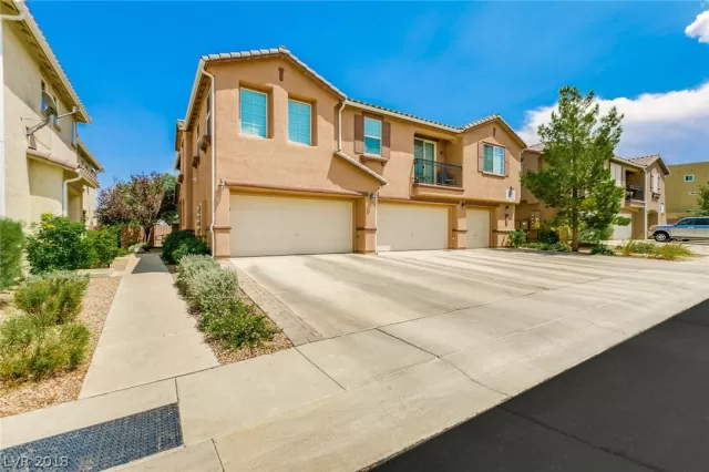 MLS: 2051883 Condo For Sale