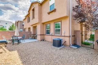 Photo #4: 2051883 Listing 