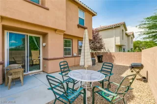 Photo #5: 2051883 Listing 