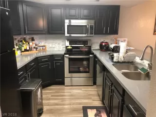 Photo #4: 2051942 Listing 
