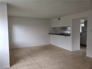 Photo #1: 2051972 Listing