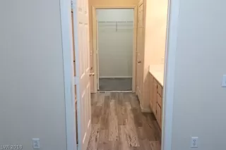 Photo #3: 2052031 Listing