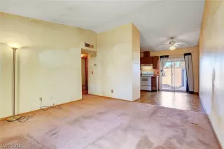 Photo #4: 2052152 Listing