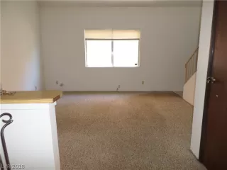 Photo #5: 2052207 Listing 