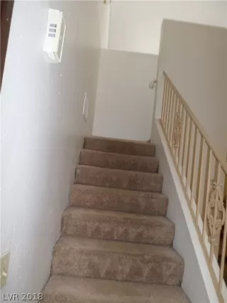 Photo #6: 2052207 Listing 