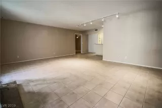 Photo #2: 2052322 Listing 