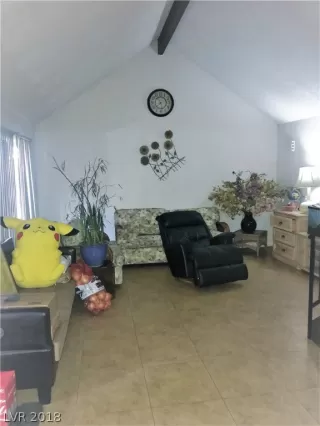 Photo #3: 2052359 Listing