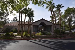 Photo #5: 2052365 Listing 