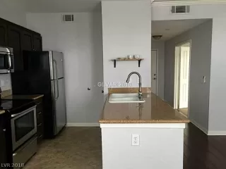 Photo #1: 2052366 Listing