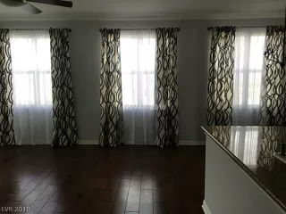 Photo #3: 2052366 Listing