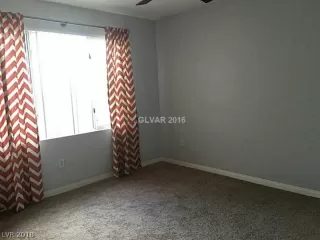 Photo #6: 2052366 Listing