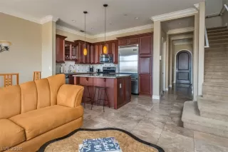 Photo #3: 2052381 Listing