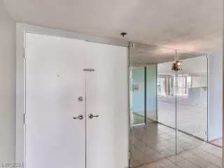 Photo #1: 2052419 Listing