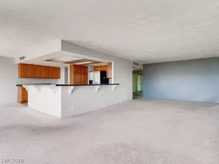 Photo #2: 2052419 Listing