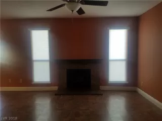 Photo #5: 2052615 Listing