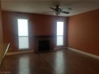 Photo #6: 2052615 Listing