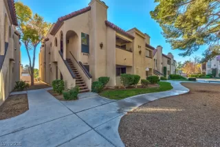 Photo #1: 2052621 Listing 