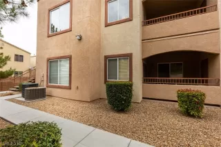 Photo #1: 2052643 Listing