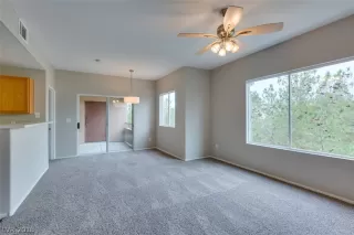 Photo #3: 2052643 Listing