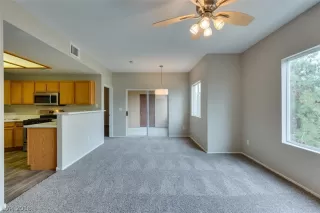 Photo #5: 2052643 Listing