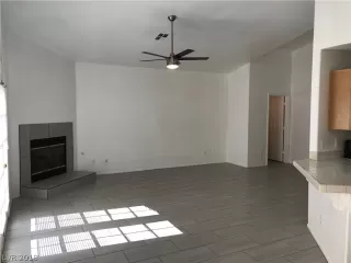 Photo #1: 2052689 Listing 