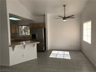 Photo #3: 2052689 Listing 