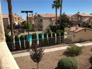 Photo #4: 2052689 Listing 