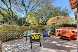 Photo #4: 2052792 Listing