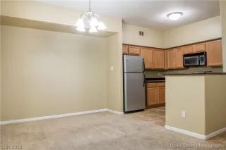 Photo #6: 2052897 Listing