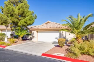 Photo #3: 2052931 Listing