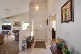 Photo #5: 2052931 Listing