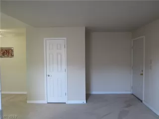 Photo #3: 2052983 Listing 