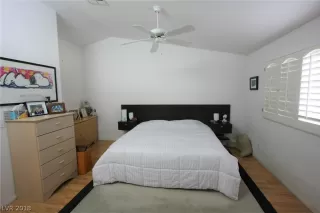 Photo #4: 2052990 Listing 